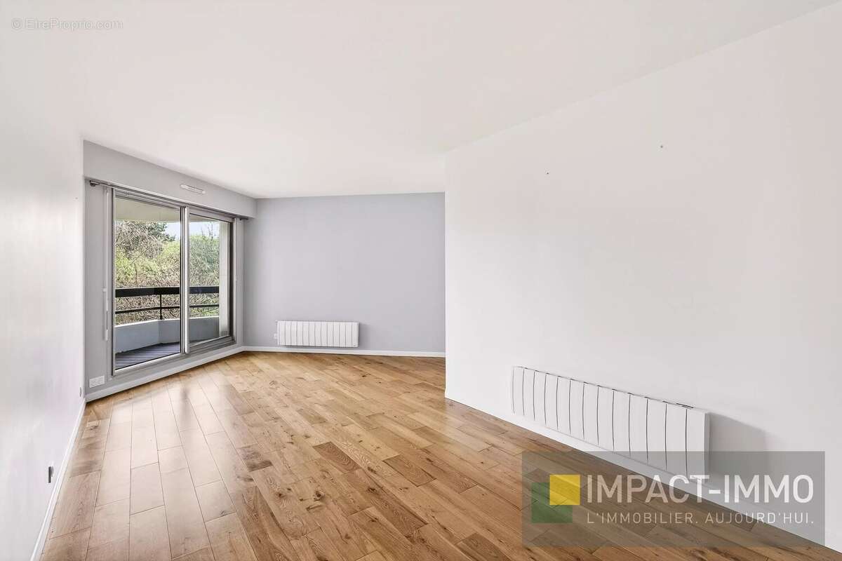 Appartement à SURESNES