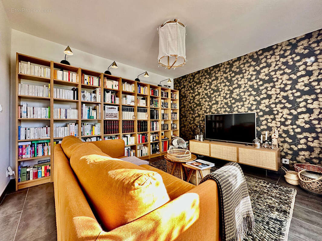 Appartement à FONTENAY-LE-FLEURY