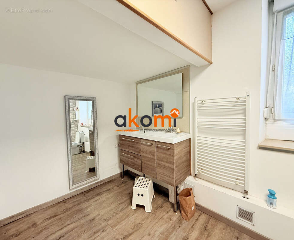 Maison à DOMEVRE-SUR-VEZOUZE