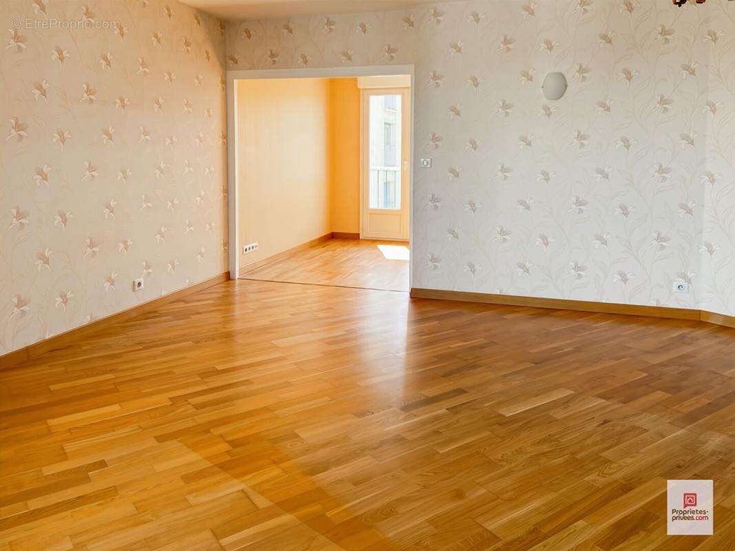 Appartement à SABLE-SUR-SARTHE