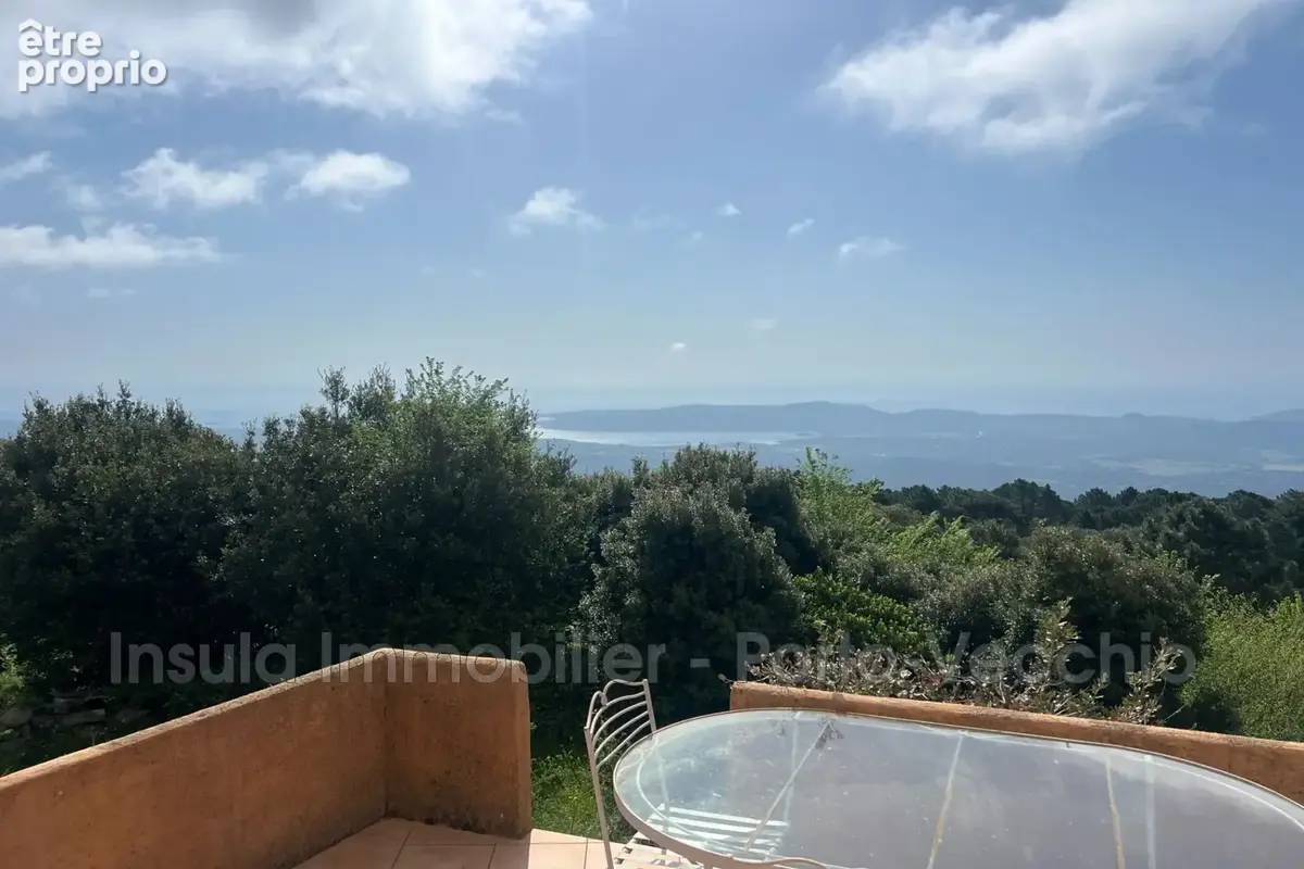 Maison 5 pièces 68 m² à vendre à Porto-Vecchio (20137) - photo 1