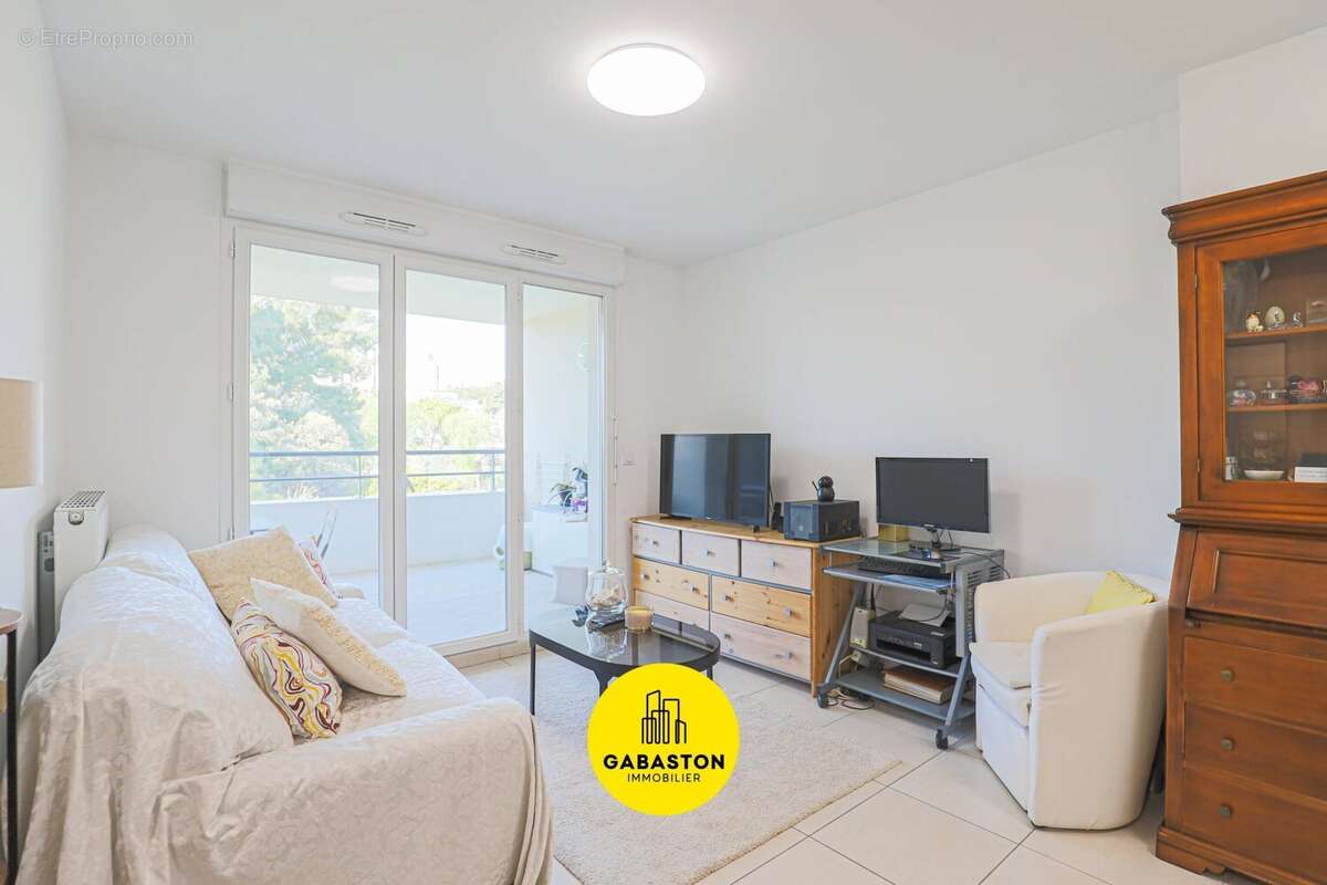 Appartement à MARSEILLE-12E