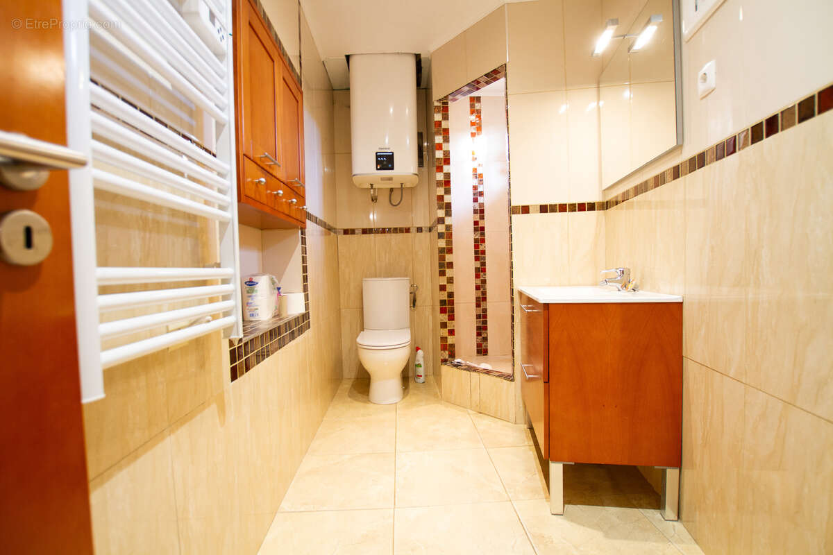 Maison à VILLENEUVE-LE-ROI