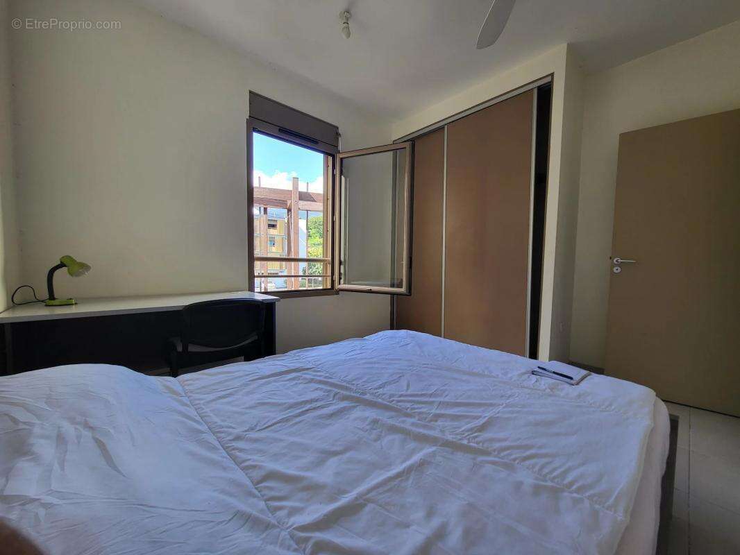 Appartement à SAINT-DENIS