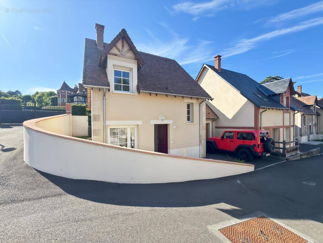Maison à SAINT-ARNOULT
