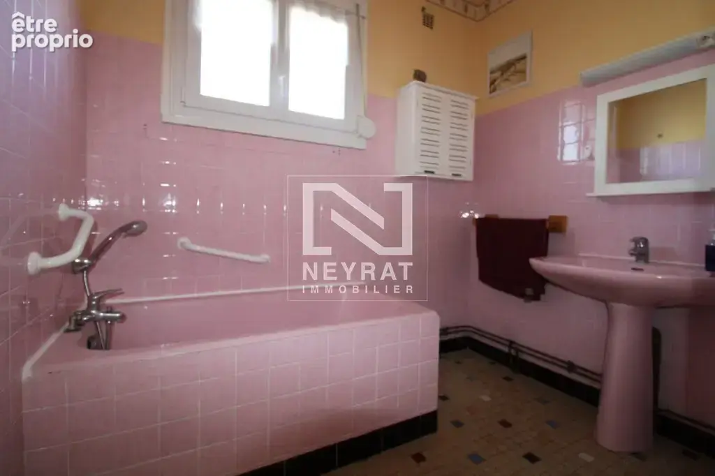 LANS – Maison 3 chambres – 5 garages – Terrain 2021 m² - photo 13