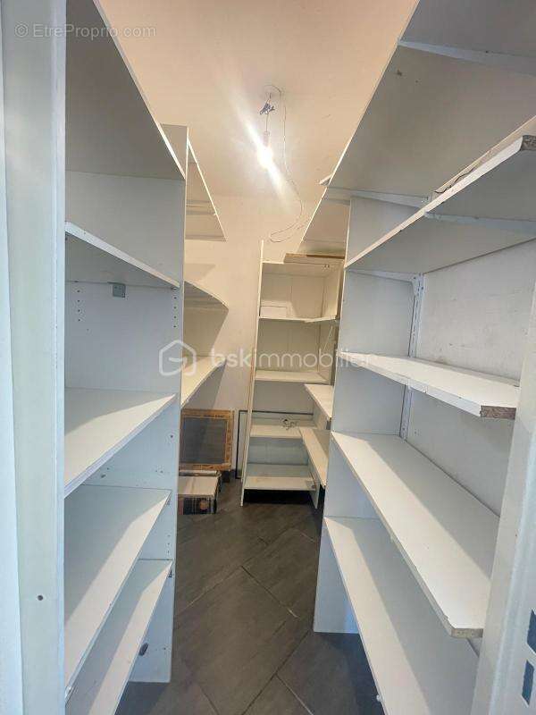 Appartement à PORT-DE-BOUC
