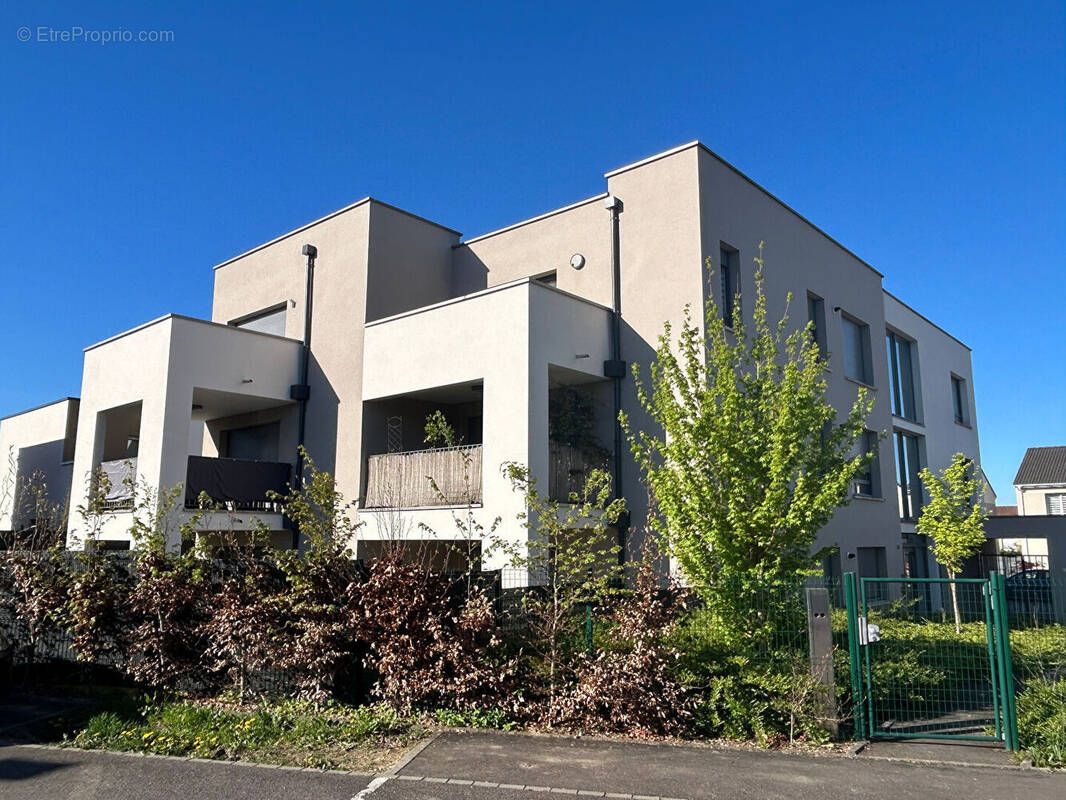 Appartement à BOUSSE