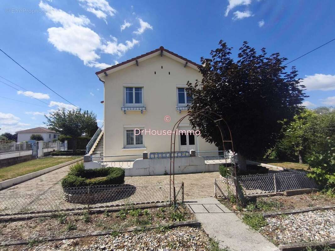 Maison à OLORON-SAINTE-MARIE