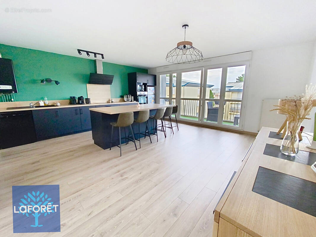 Appartement à FOUGERES