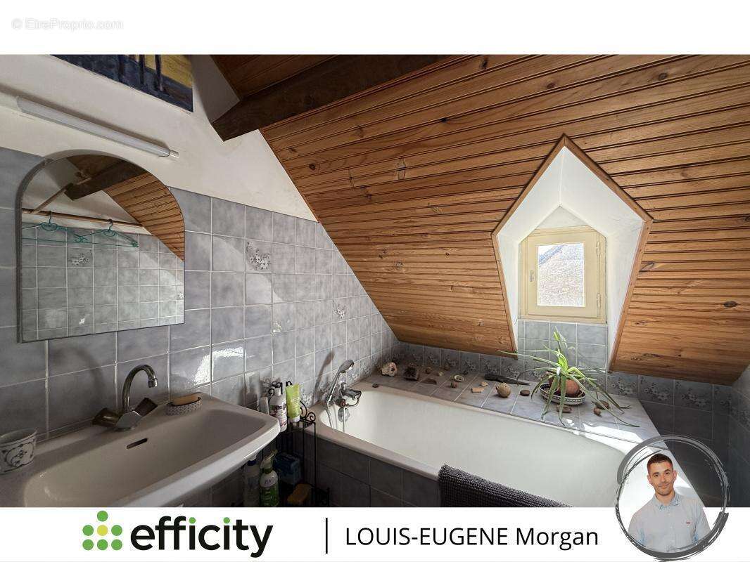 Maison à TOURNON-SAINT-MARTIN