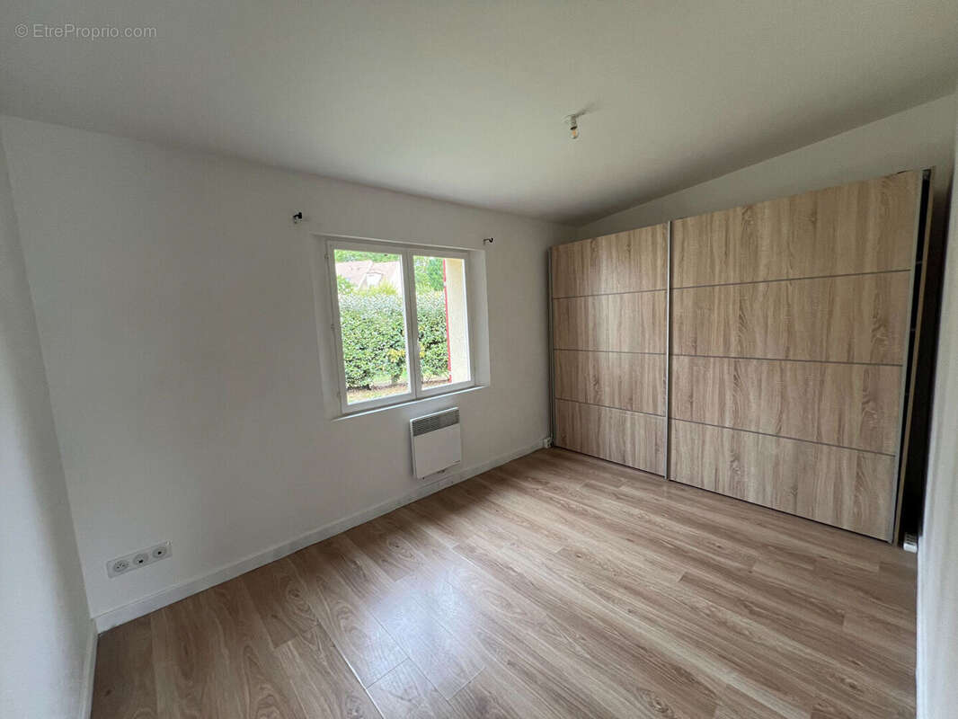 Maison à POIGNY-LA-FORET