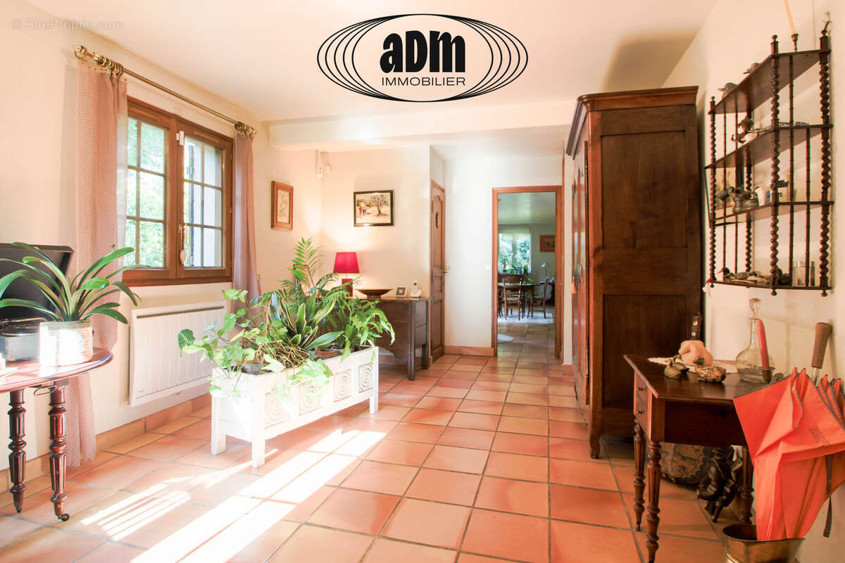 Maison à BAILLY-ROMAINVILLIERS