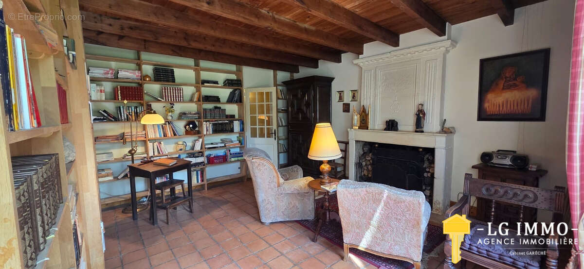Maison à SAINT-DIZANT-DU-GUA