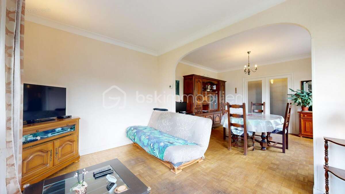 Maison à BUSSIERE-GALANT