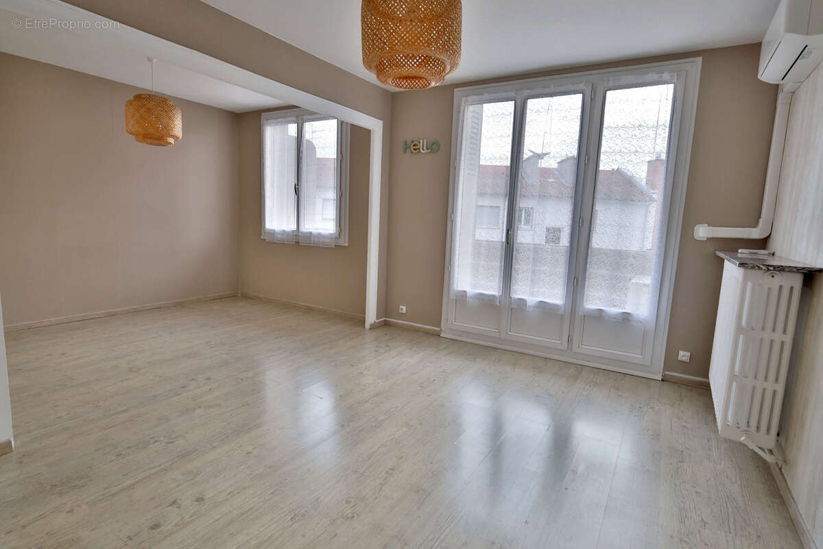 Appartement à VENISSIEUX