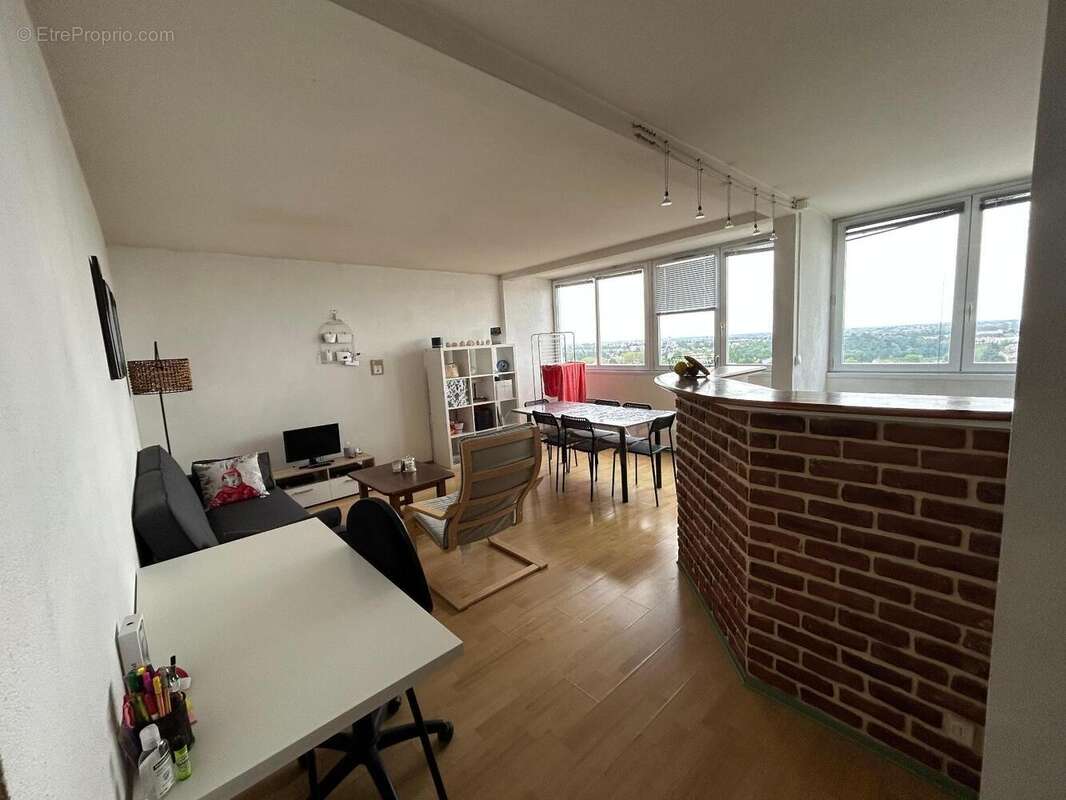   - Appartement à ANGERS