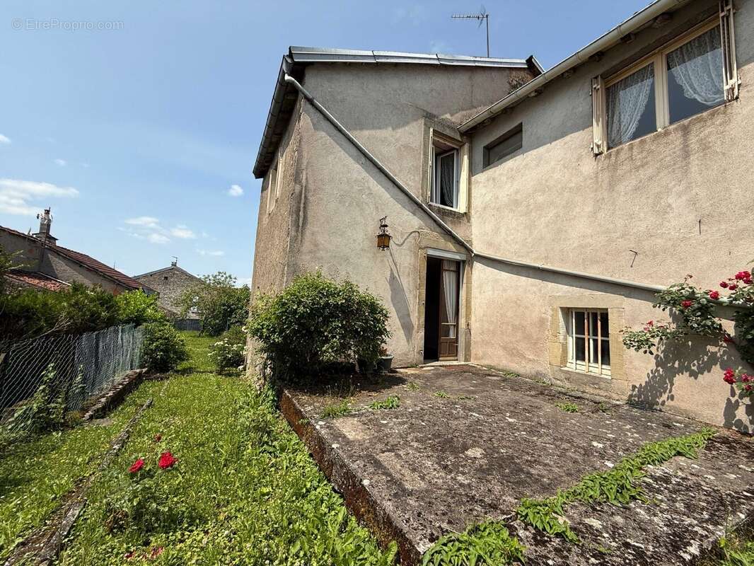 Maison à BOURBONNE-LES-BAINS