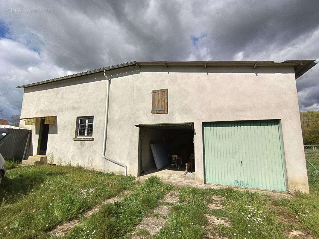 Maison à MAGNY-COURS
