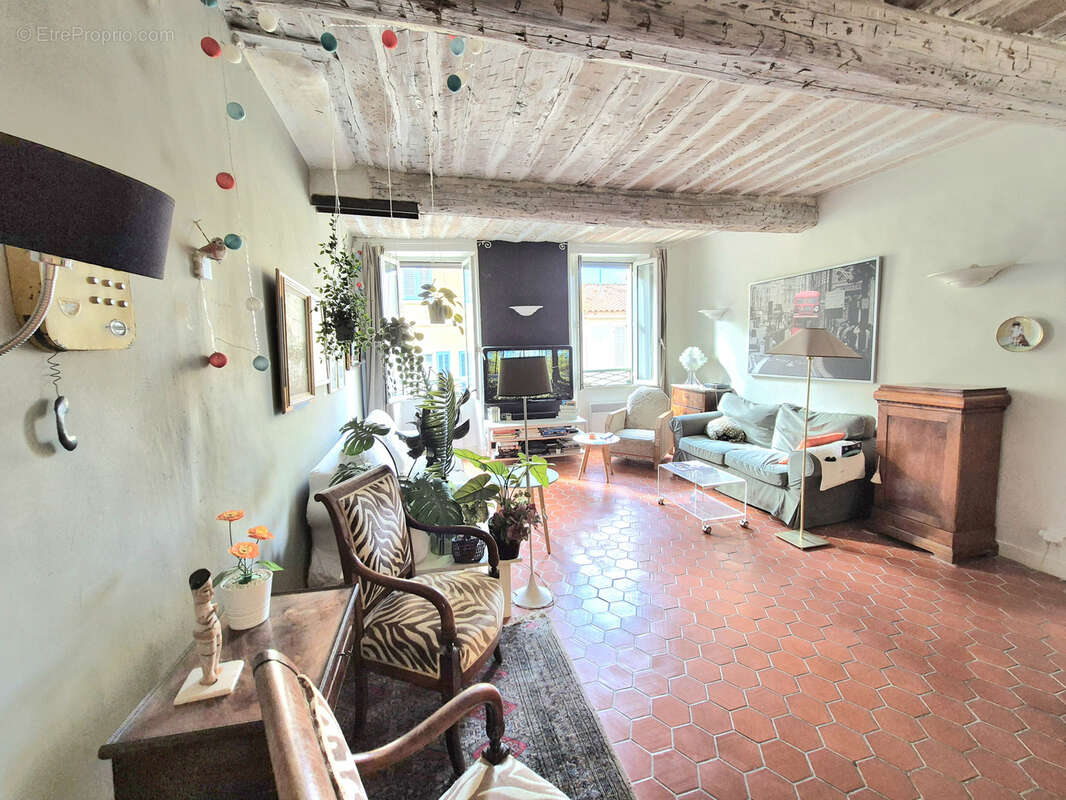 Appartement à HYERES