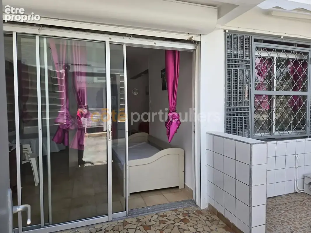 À vendre  appartement avec accès direct à la plage à sainte-anne - photo 2