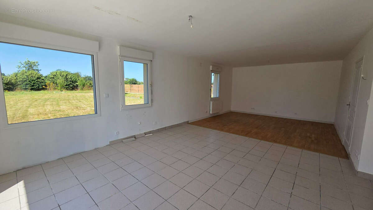 Maison Pluzunet  130 m² sur environ 2000m² de terrain - photo 2
