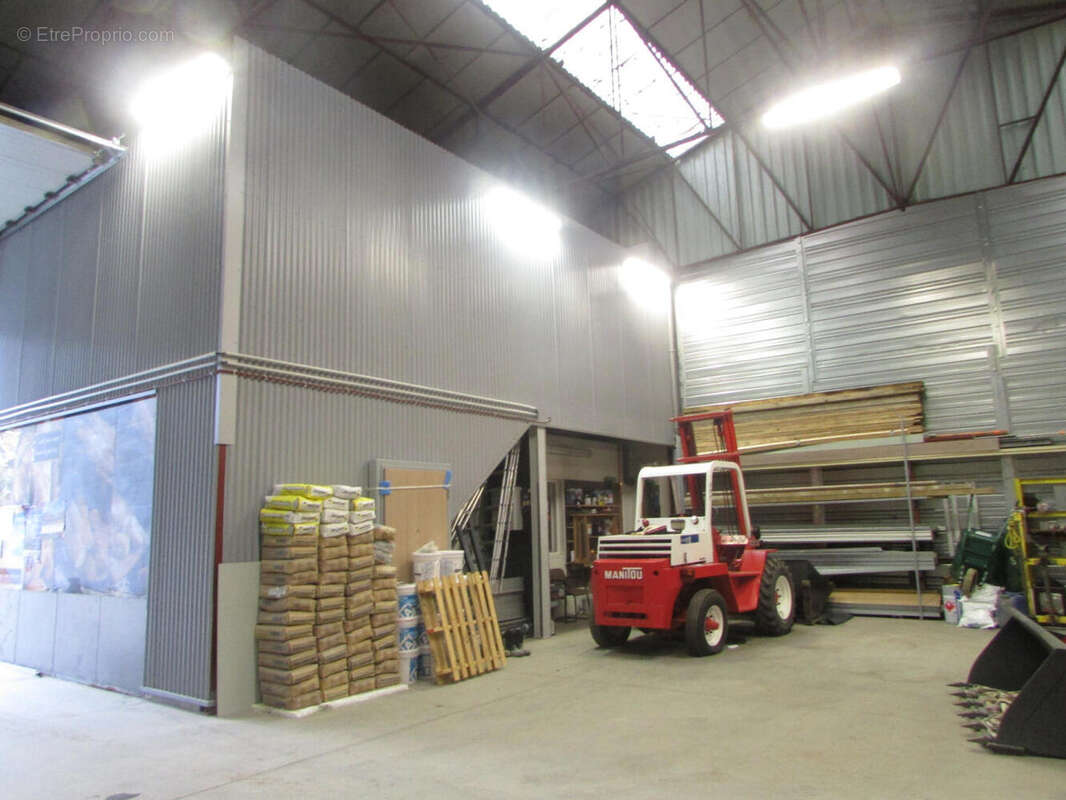 IMG_0830 - Commerce à RUPT-SUR-MOSELLE