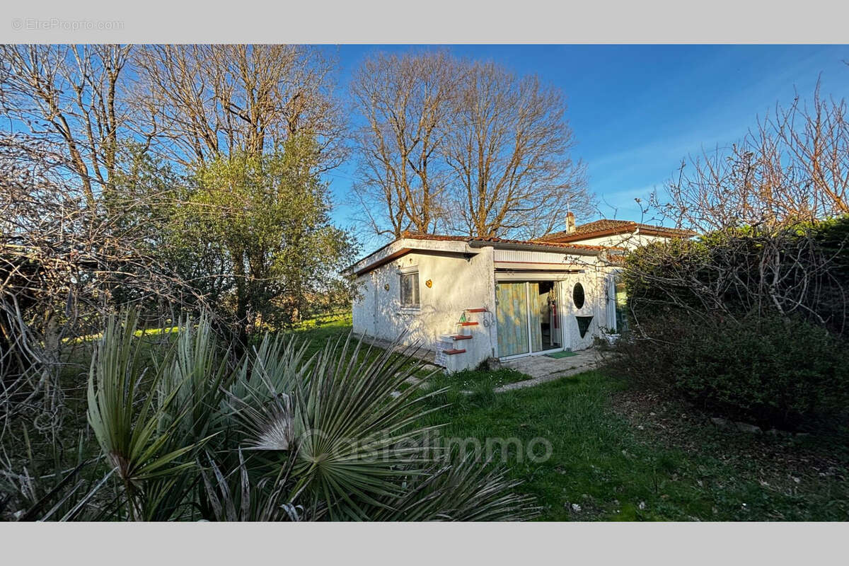 Maison à CASTELSARRASIN