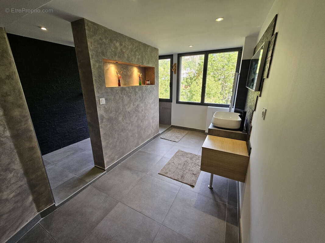 Appartement à SAINT-CLAUDE