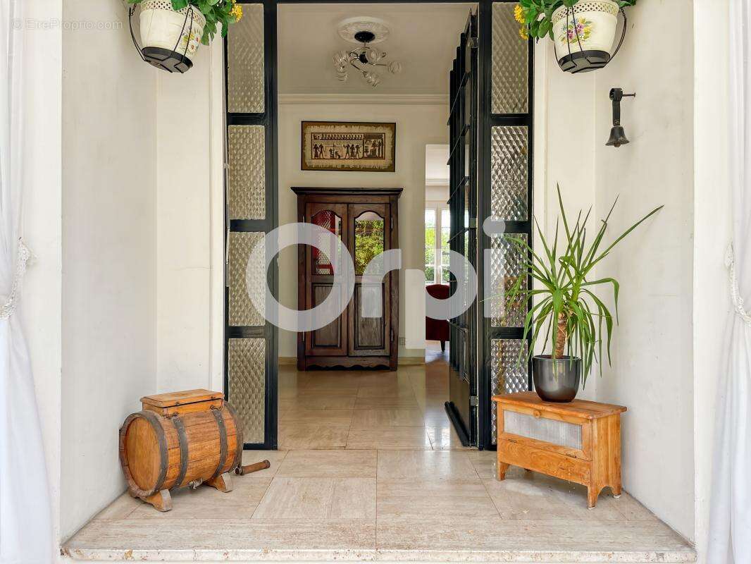 Maison à ARNIERES-SUR-ITON