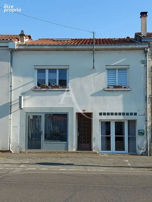 Appartement à FONTAINES