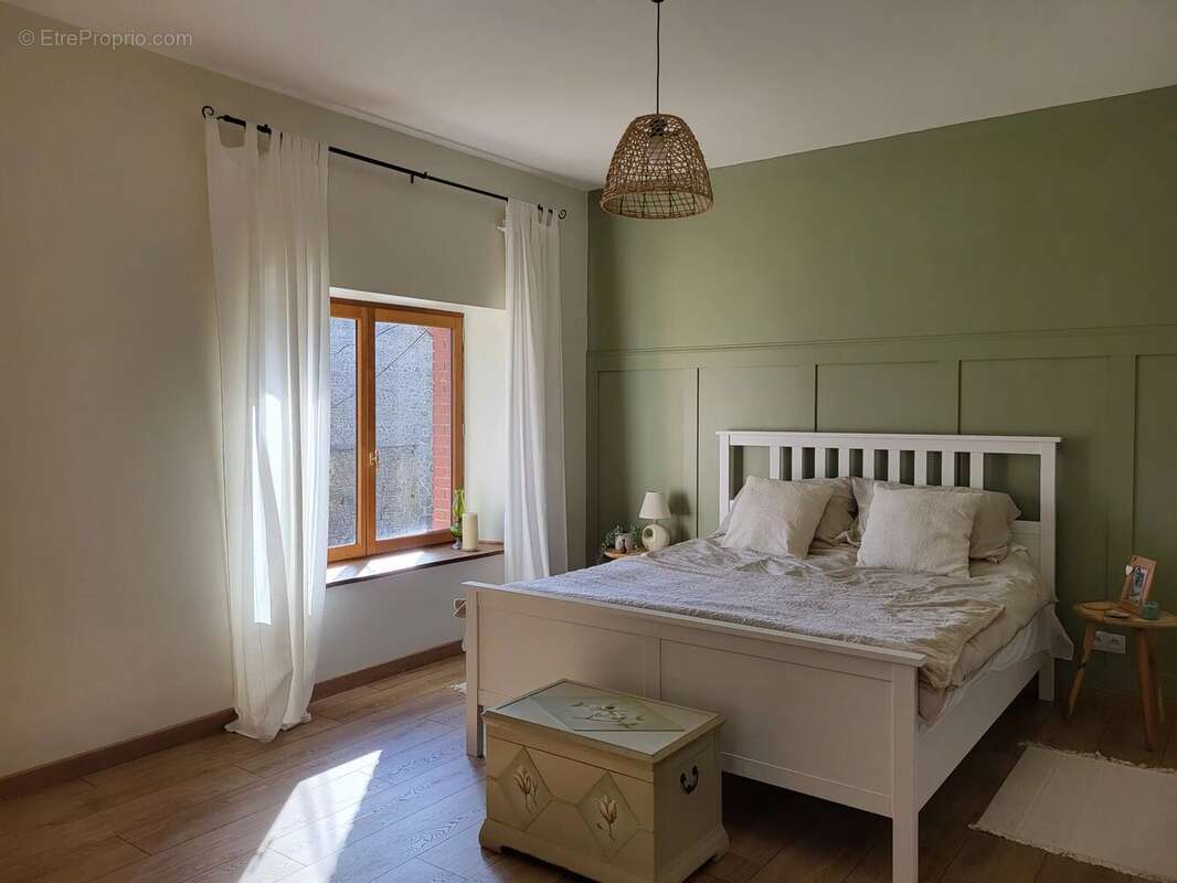 Maison à SAINT-PRIEST-LA-PLAINE