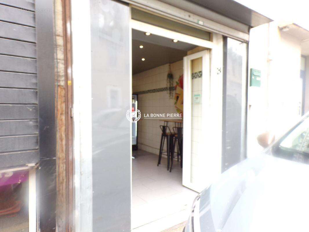 Commerce à MARSEILLE-9E