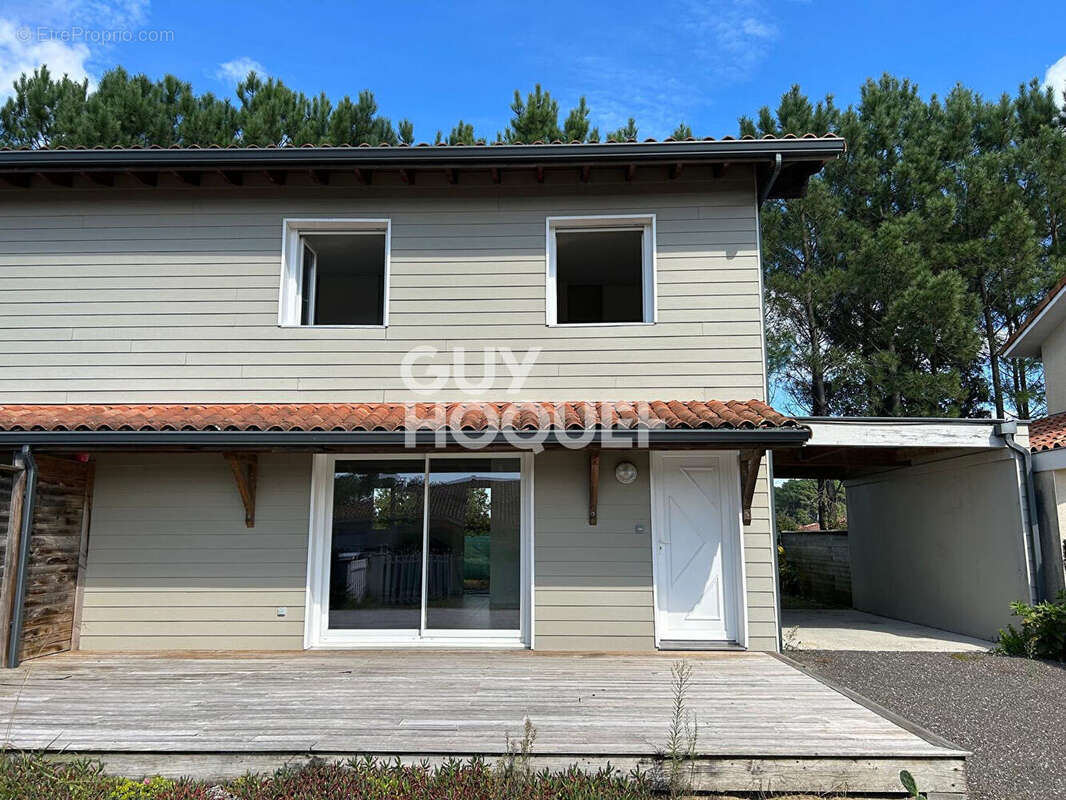 Maison à TOSSE