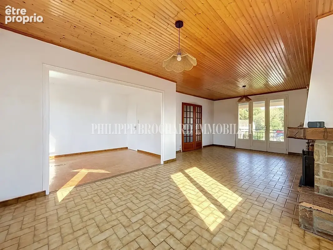 Maison 110 m² à Moutiers-Sur-Le-Lay  - photo 8