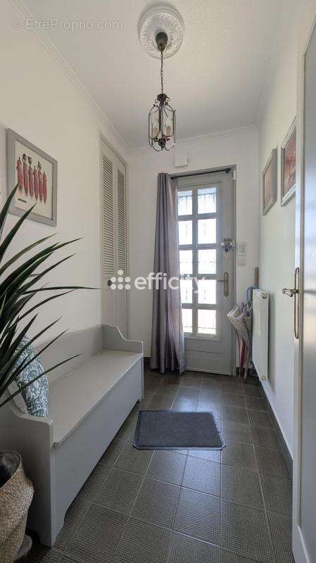 Maison à SAINT-PIERRE-DU-MONT