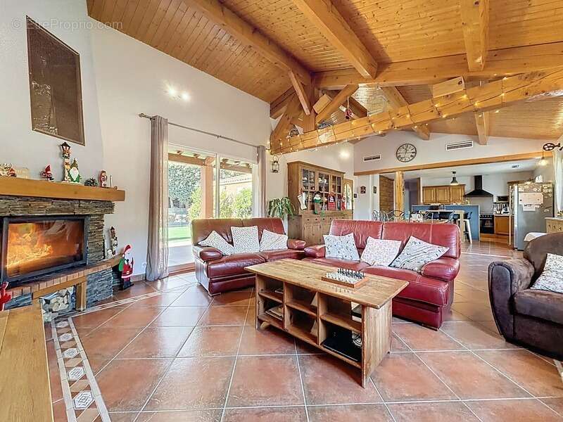 Maison à USCLAS-DU-BOSC