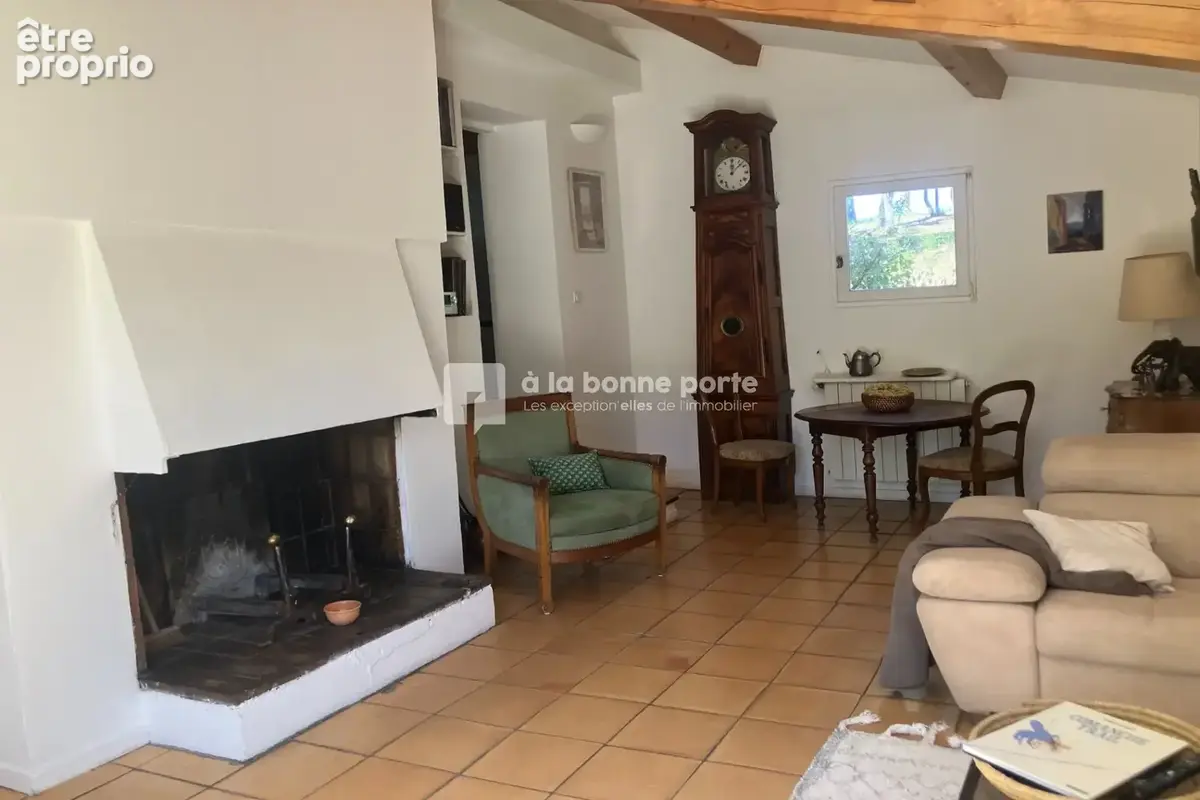 Maison 6 pièces 175 m² à vendre à Rognes (13840) - photo 7