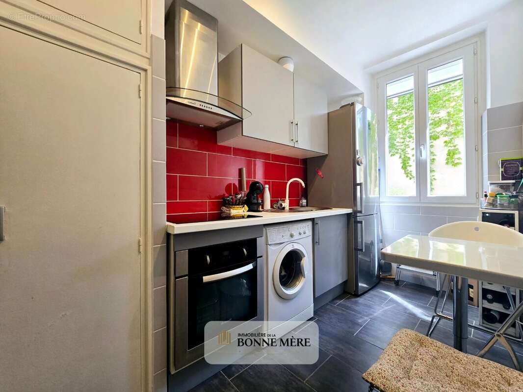 Appartement à MARSEILLE-6E