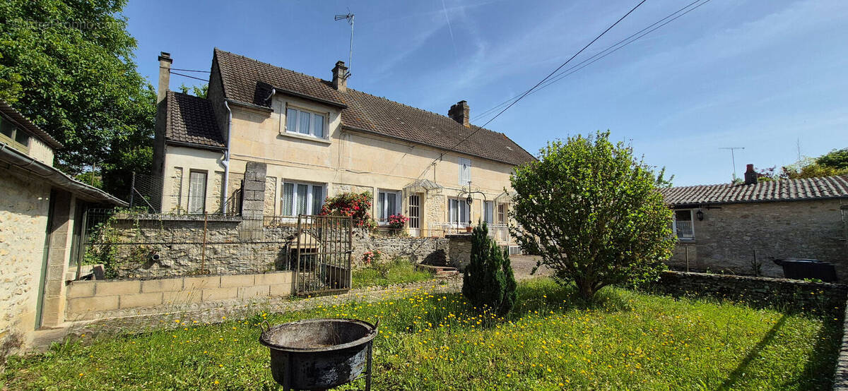 Maison à CREPY-EN-VALOIS