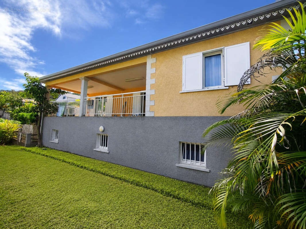 Villa f7 sur 1000 m2 saint-leu - photo 3