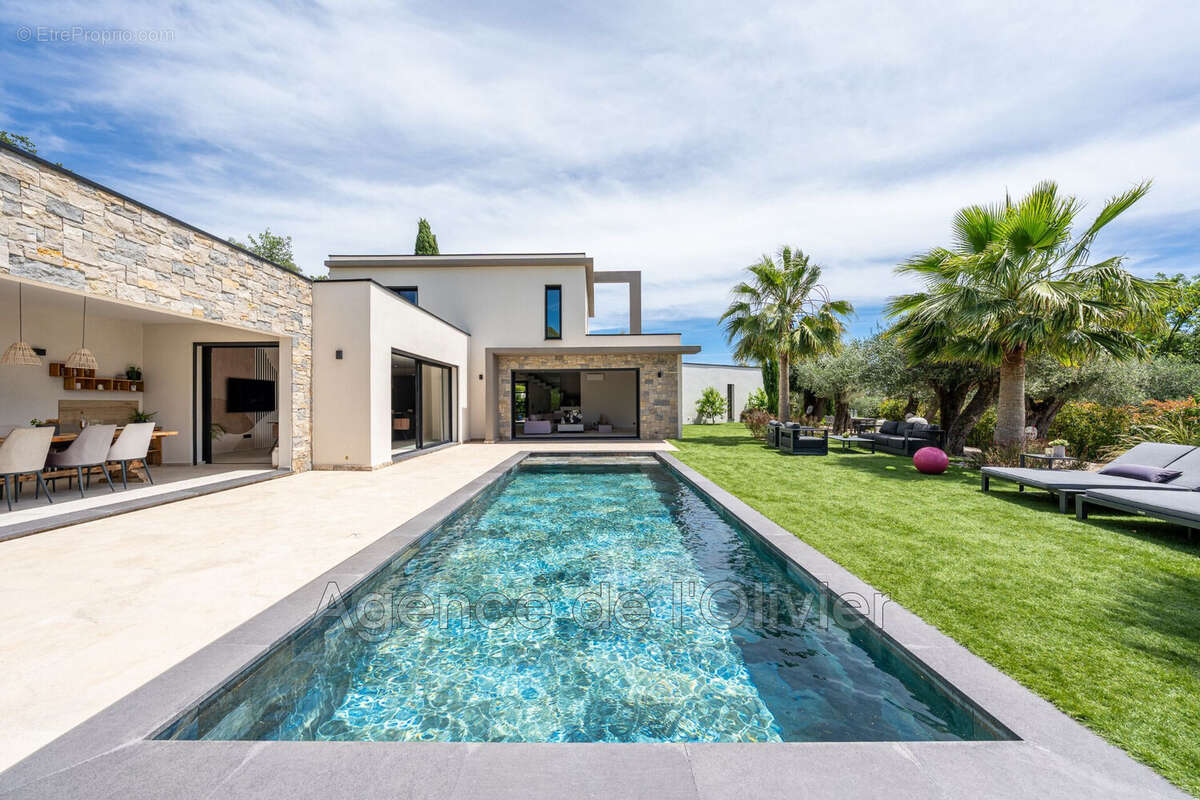 Maison à OPIO