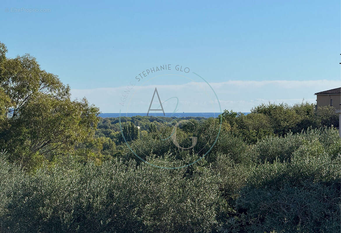 Appartement à COGOLIN