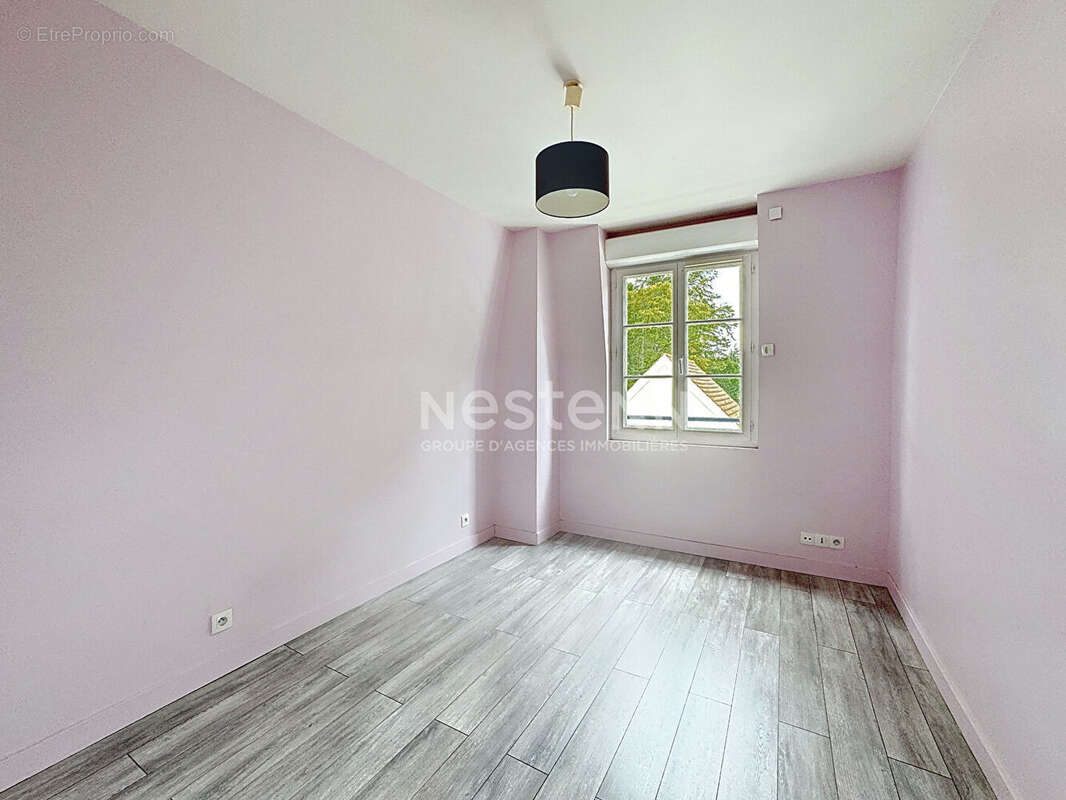 Appartement à LAMORLAYE