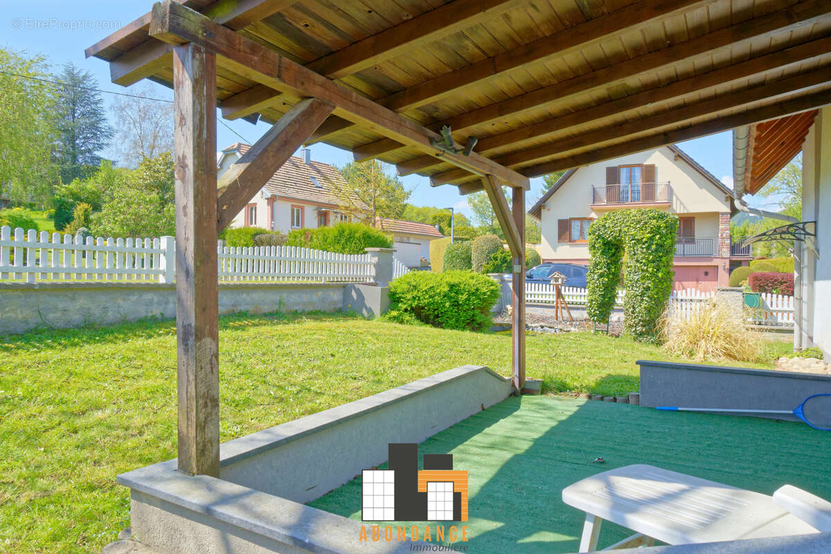 Maison à LOBSANN