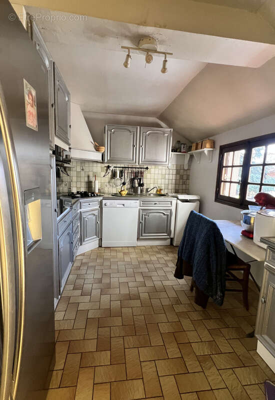 Maison à CHERISY