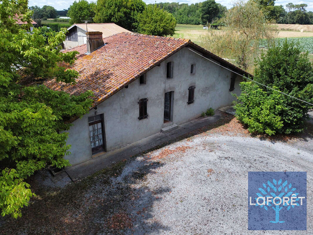 SORT EN CHALOSSE - Ferme et dépendance à réhabiliter - photo 10