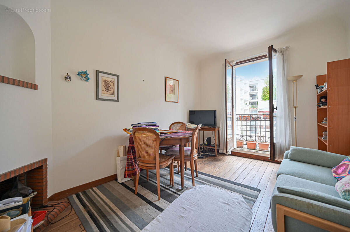Appartement à PARIS-18E