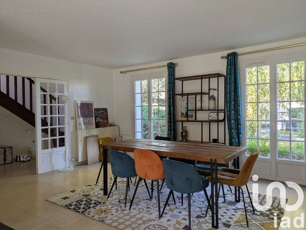 Photo 3 - Maison à CHEVRIERES