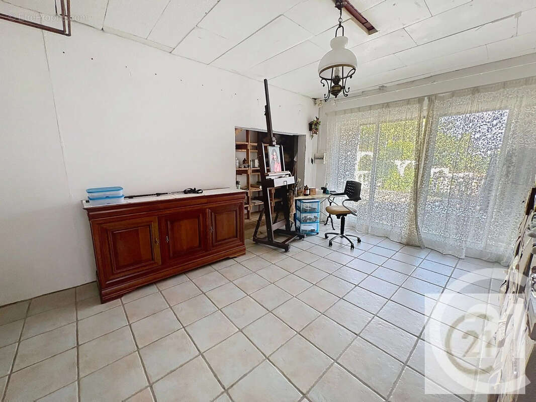 Maison 159 m² à Varennes  - photo 15